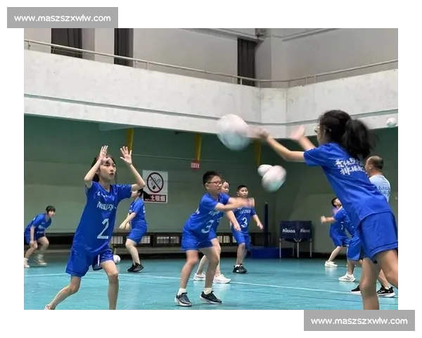 提升室内排球技术水平的五大关键训练方法与技巧分析